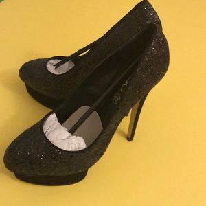 New Aldo high heels size 7